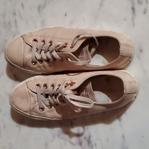 Light pink leather Converse Womens Size 10 with rose gold hardwear